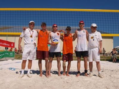 From right stand: the first referee, Sebastian, Wojtek, Mateusz, Tomek and the second referee.